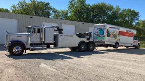 Heavy Duty Towing McHenry IL
